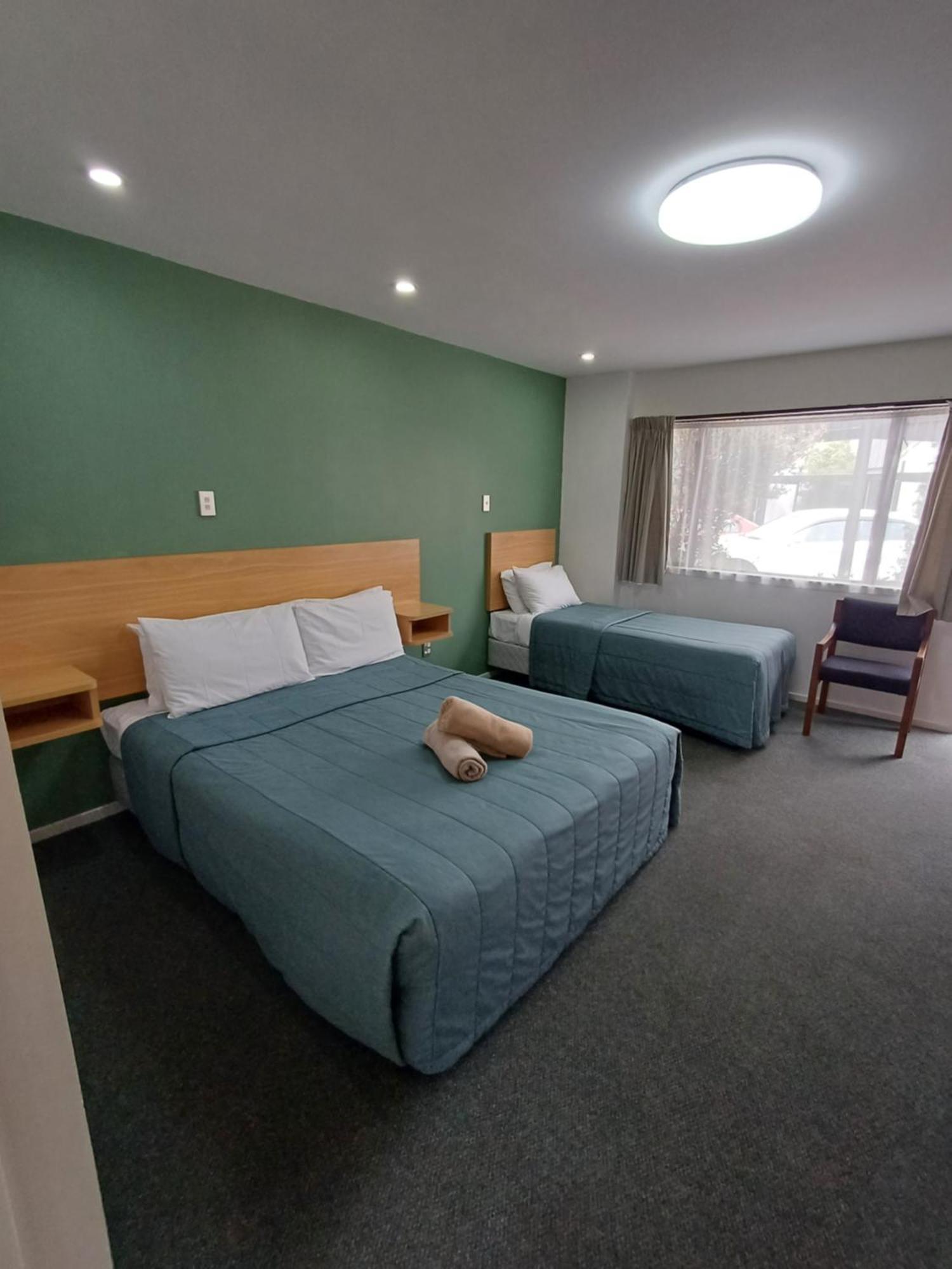Gothic Heights Motel Christchurch Oda fotoğraf