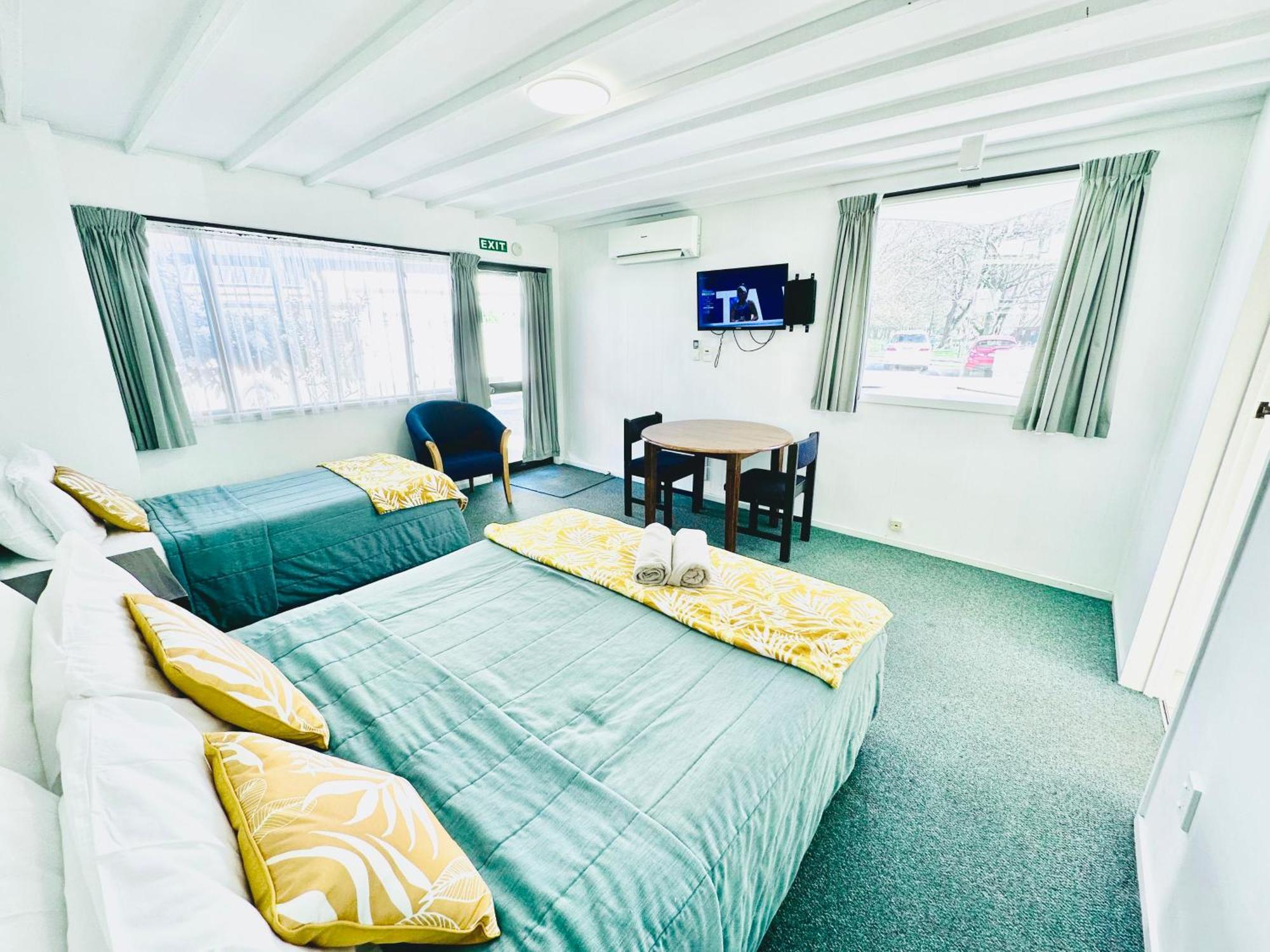 Gothic Heights Motel Christchurch Dış mekan fotoğraf