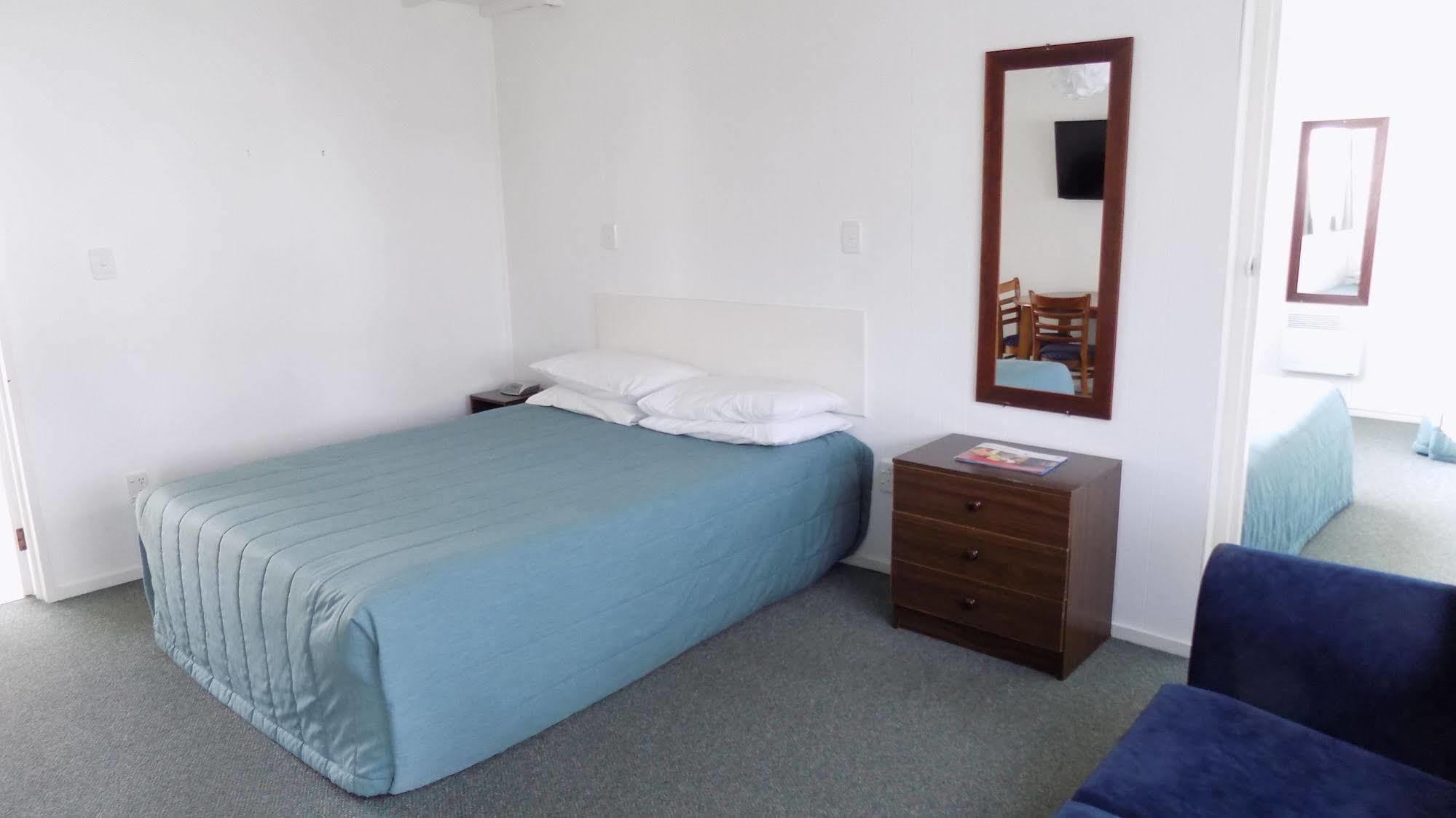 Gothic Heights Motel Christchurch Dış mekan fotoğraf