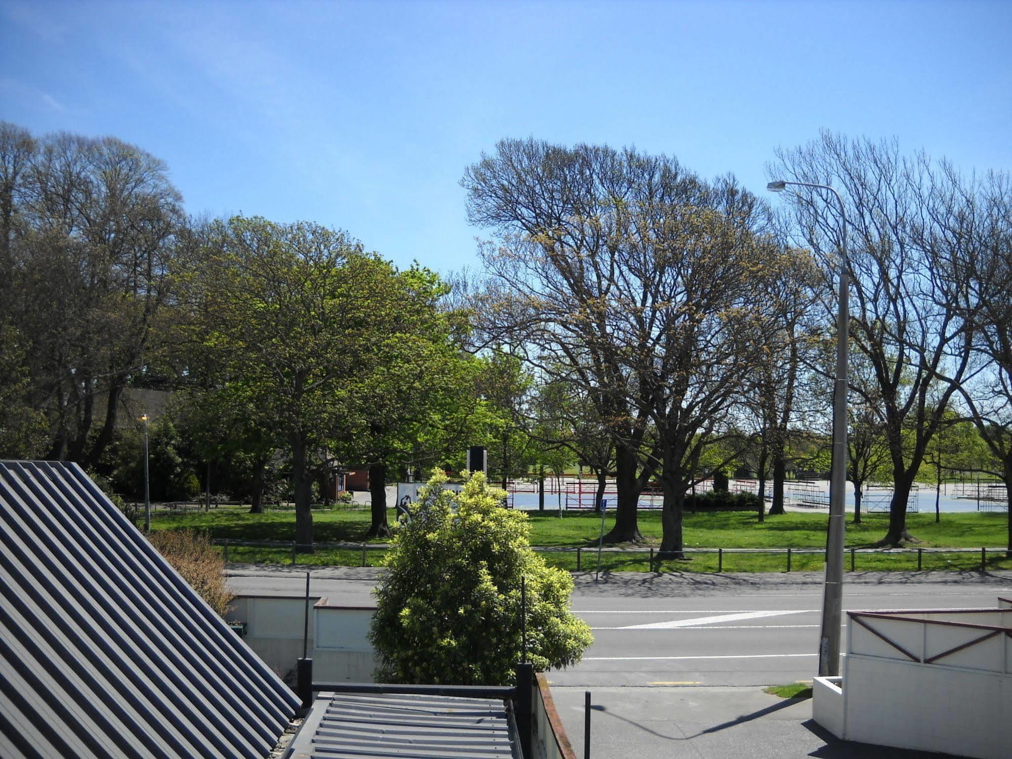 Gothic Heights Motel Christchurch Dış mekan fotoğraf